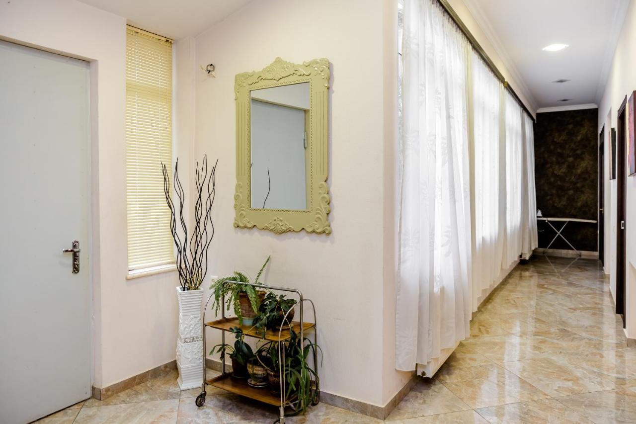 Comfortable House On Marjanishvili Tbilisi Esterno foto