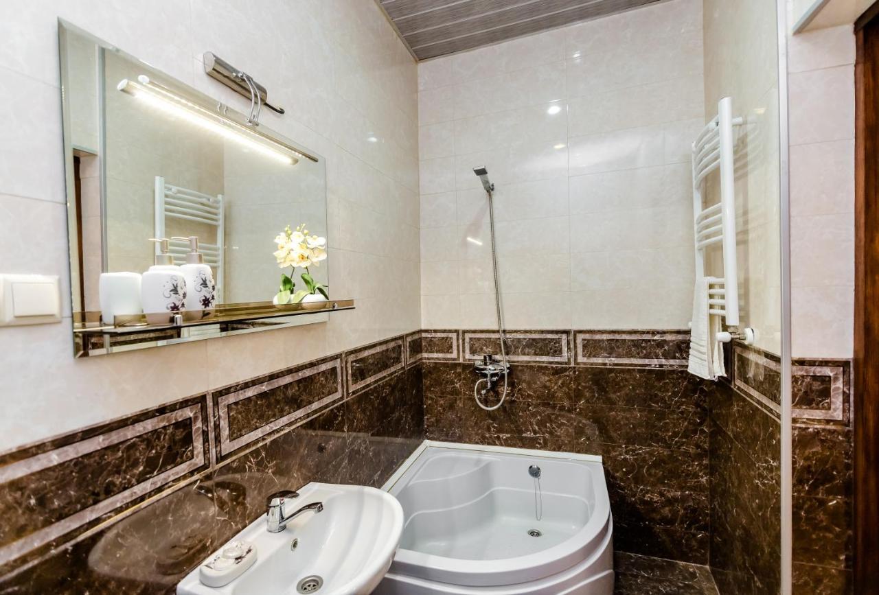 Comfortable House On Marjanishvili Tbilisi Esterno foto